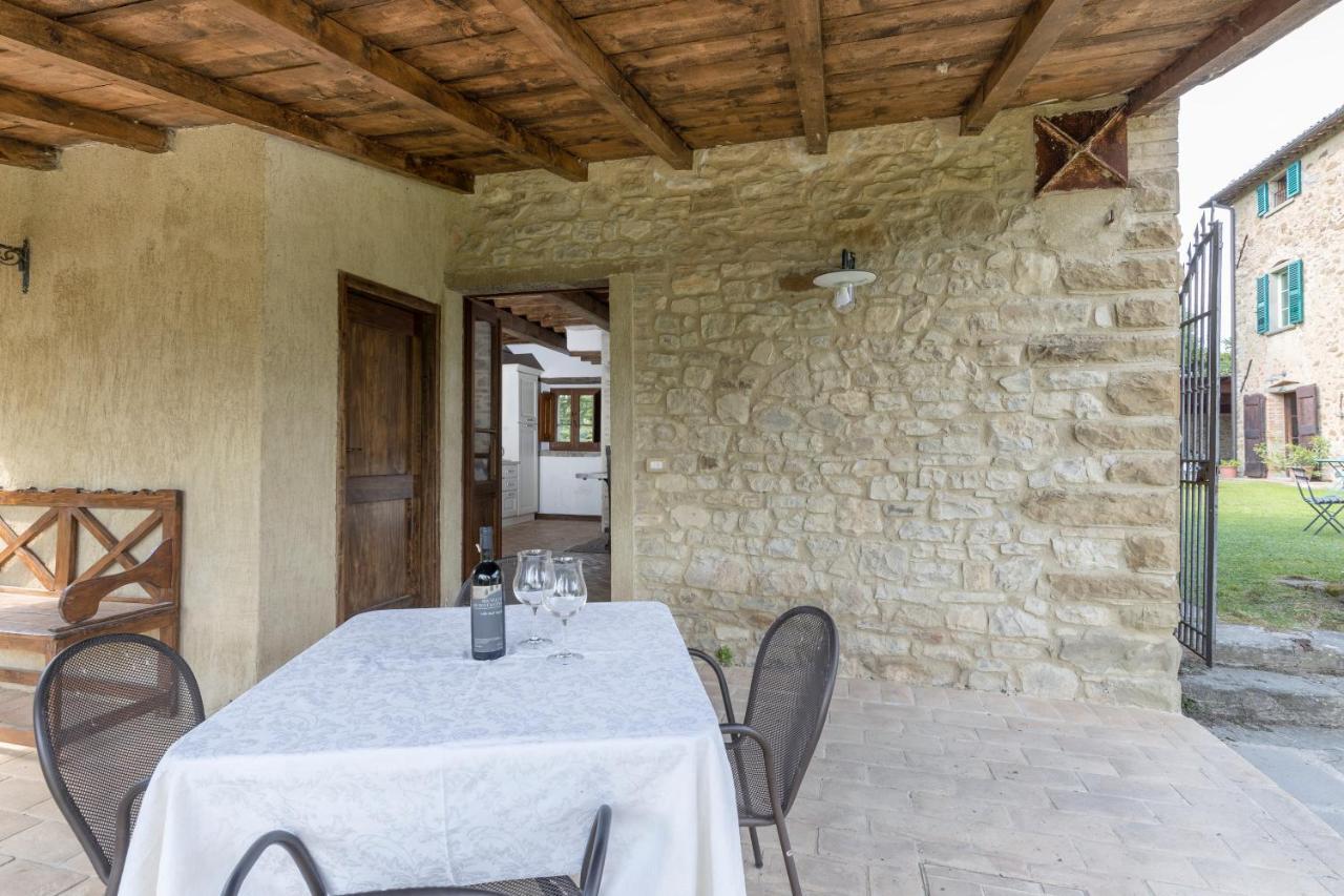 Country House La Casa Paterna Monte Santa Maria Tiberina Exterior foto