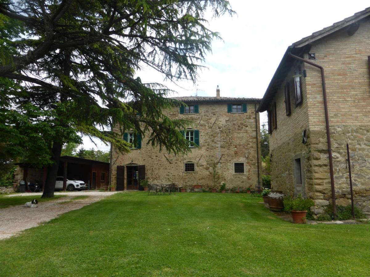 Country House La Casa Paterna Monte Santa Maria Tiberina Exterior foto
