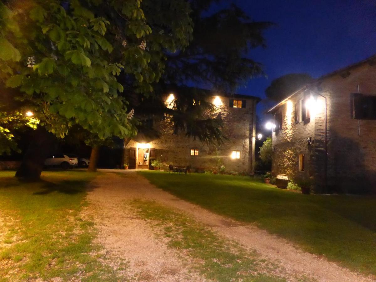 Country House La Casa Paterna Monte Santa Maria Tiberina Exterior foto